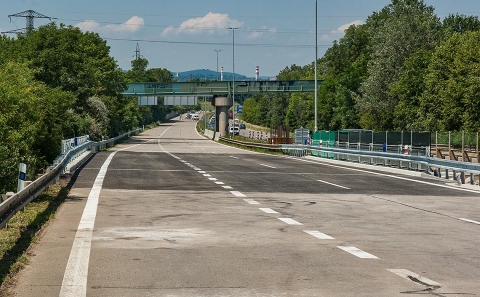 Opravená polovina mostu ev.č. 50-002 v pohledu k centru Brna